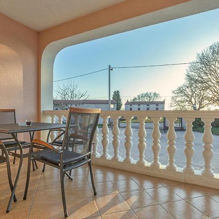Apartamento Koraca B4 Kirmenjak Exterior foto