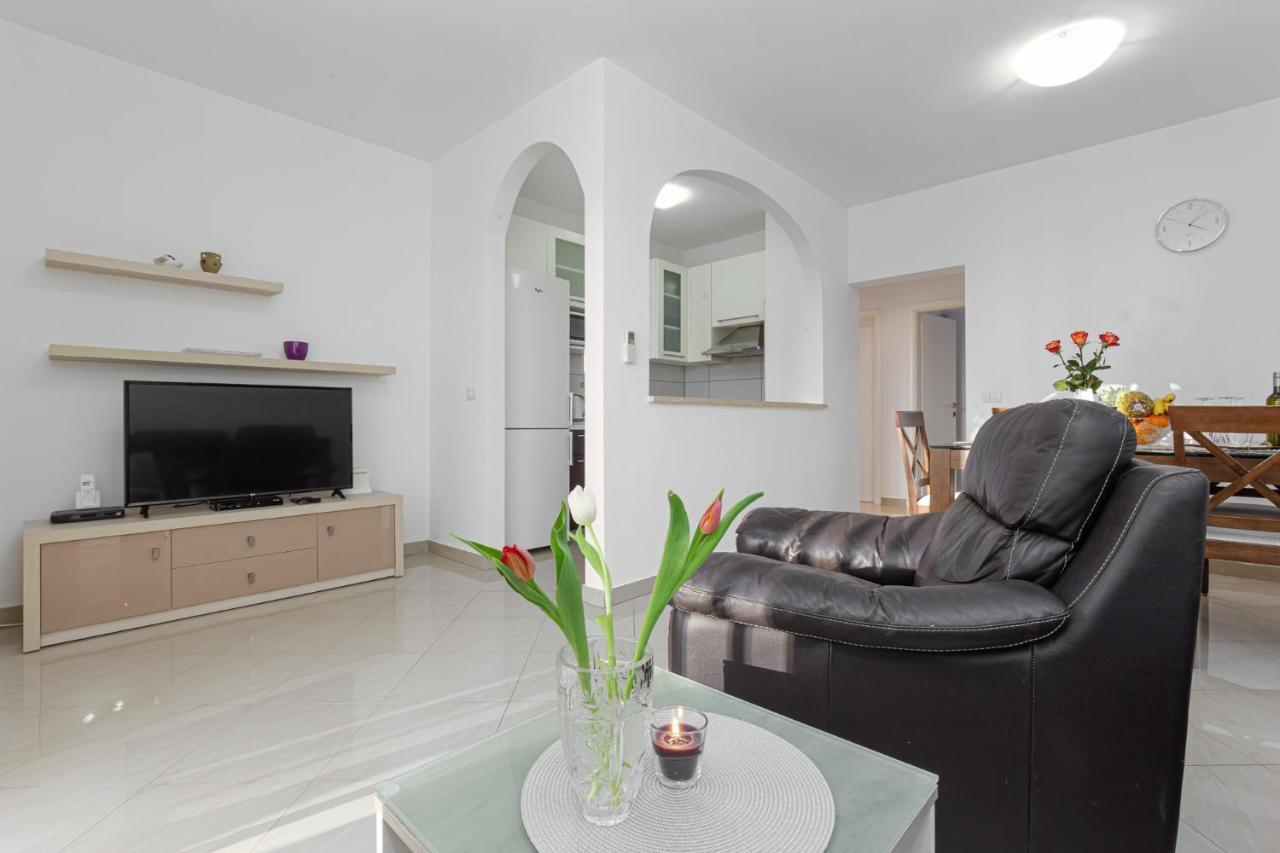Apartamento Koraca B4 Kirmenjak Exterior foto