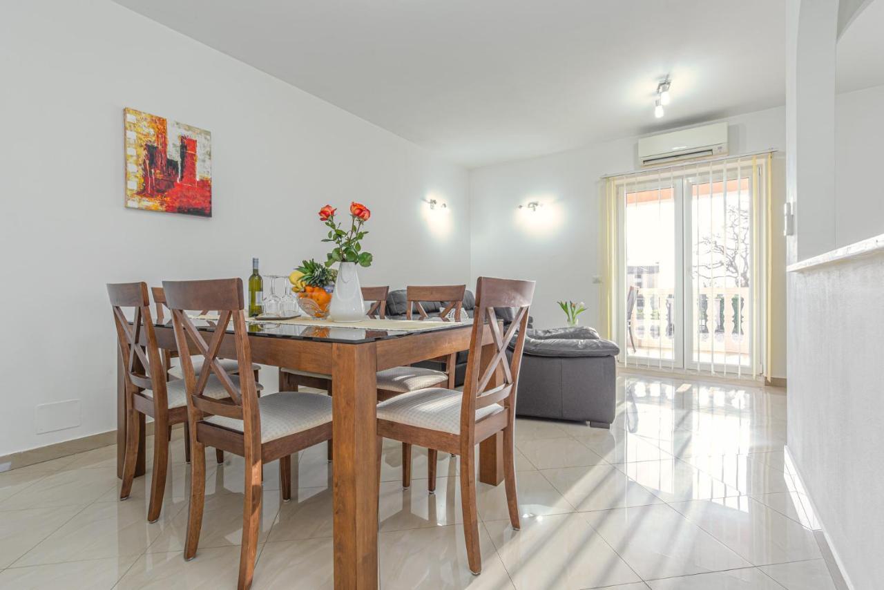 Apartamento Koraca B4 Kirmenjak Exterior foto
