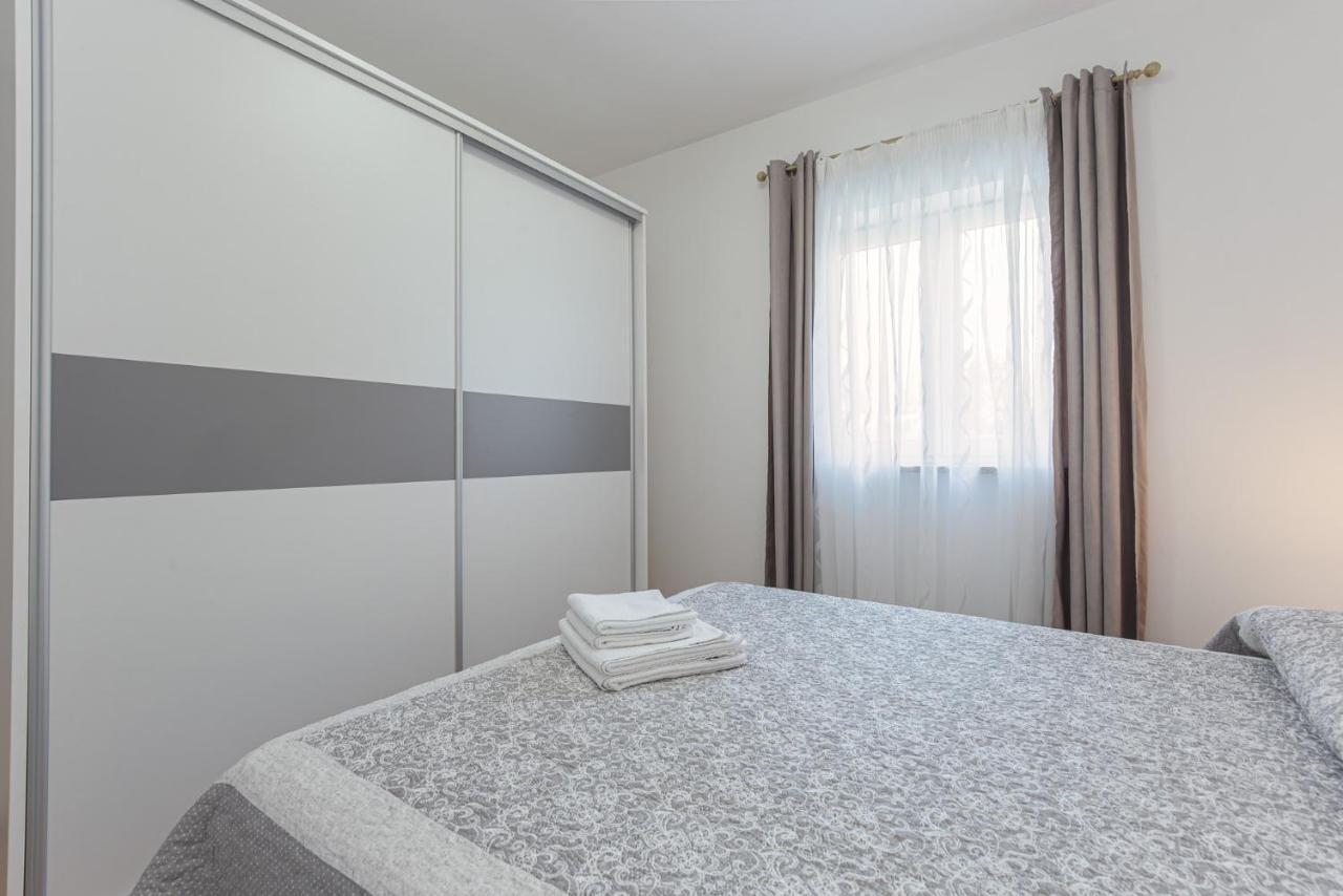 Apartamento Koraca B4 Kirmenjak Exterior foto